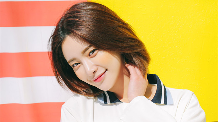 干皮化妆不脱妆正确步骤,脸太干化妆浮粉怎么办