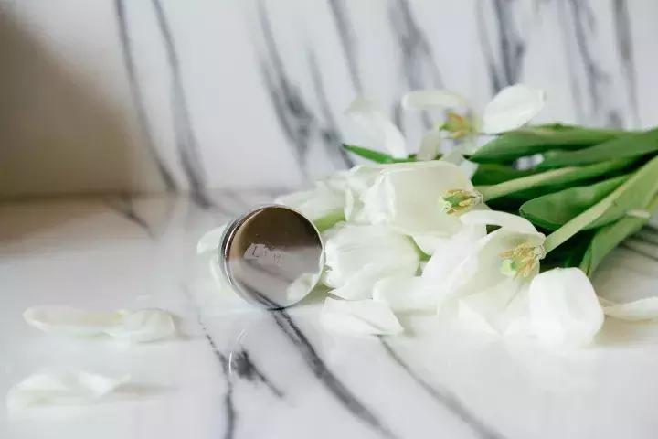 最保湿的唇膏,好用又不油腻的润唇膏推荐