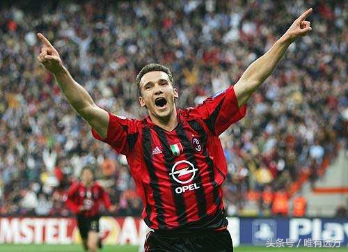 天下足球催泪文案青春凯旋,天下足球催泪文案罗纳尔迪尼奥