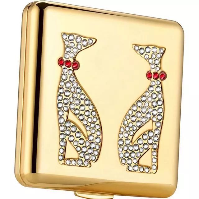 过年大牌高颜值衣服,狗年大牌限定视频