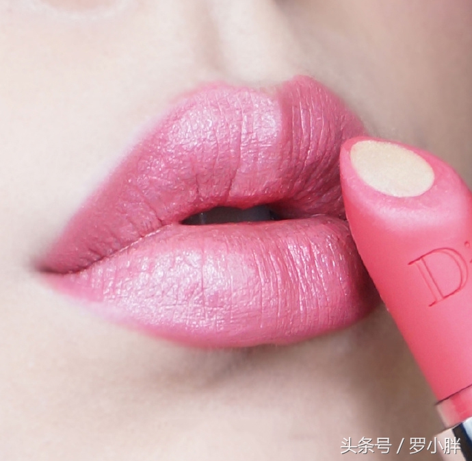 dior鐑堣壋钃濋噾閿佽壊鍞囬噳璇曡壊,杩ゥ鐑堣壋钃濋噾鍞囬噳720璇曡壊