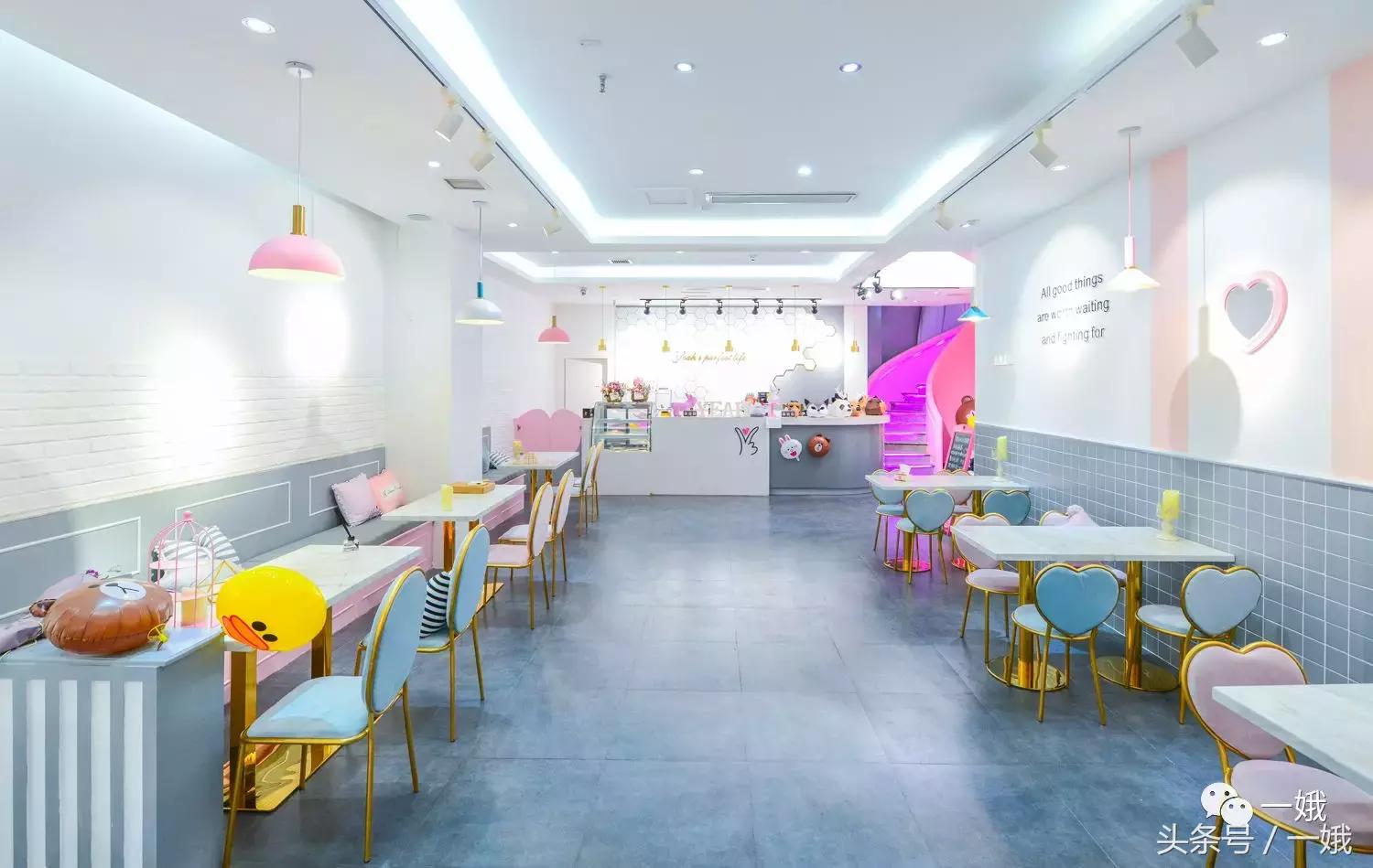 这里聚集了网红店的所有套路，但依然轻易俘获了我的少女心