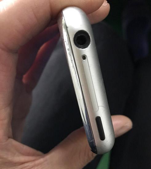 初代iphone113万元,出售iphone初代