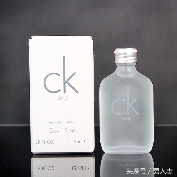 男性荷尔蒙味的香水都有哪些牌子,蔚蓝大地香水哪个适合成熟男性