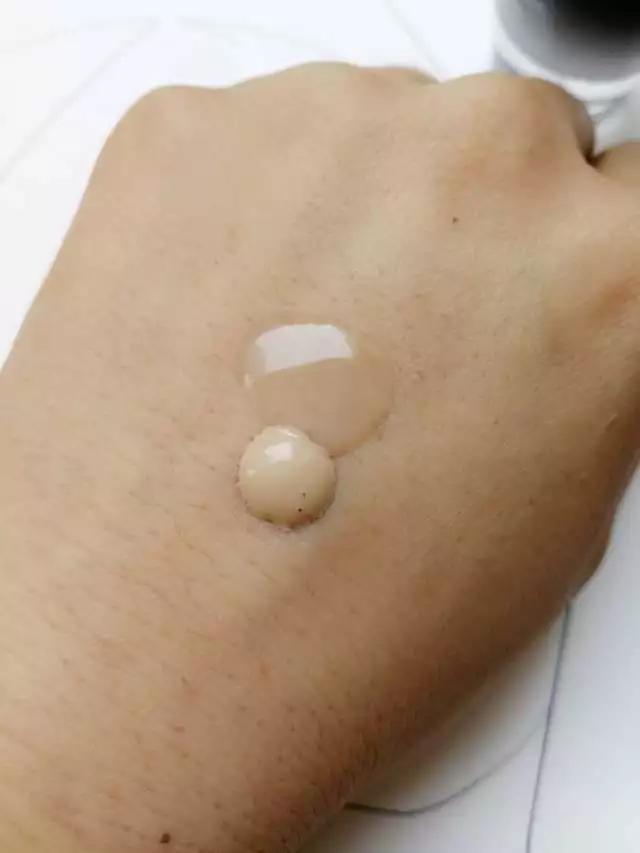 底妆起皮快速补救,皮肤不好干燥起皮卡粉怎么上底妆