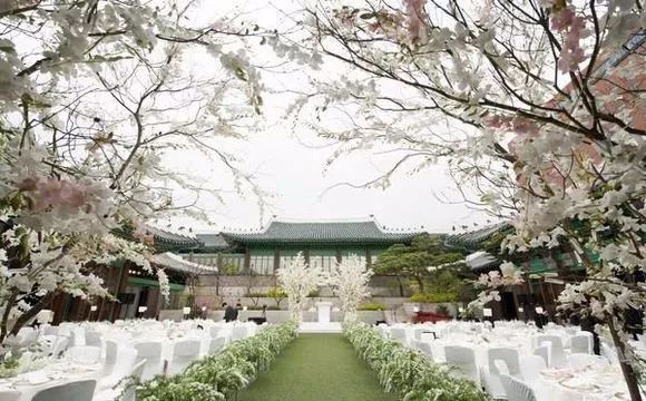 宋慧乔婚礼手捧花铃兰花价格惊人,宋慧乔婚礼手捧花是什么花