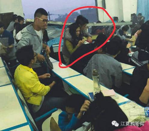 湖北大学生家暴女生,湖北一女大学生被家暴