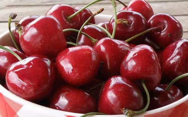 年货必买零食100种老年人,中老年年货必买清单