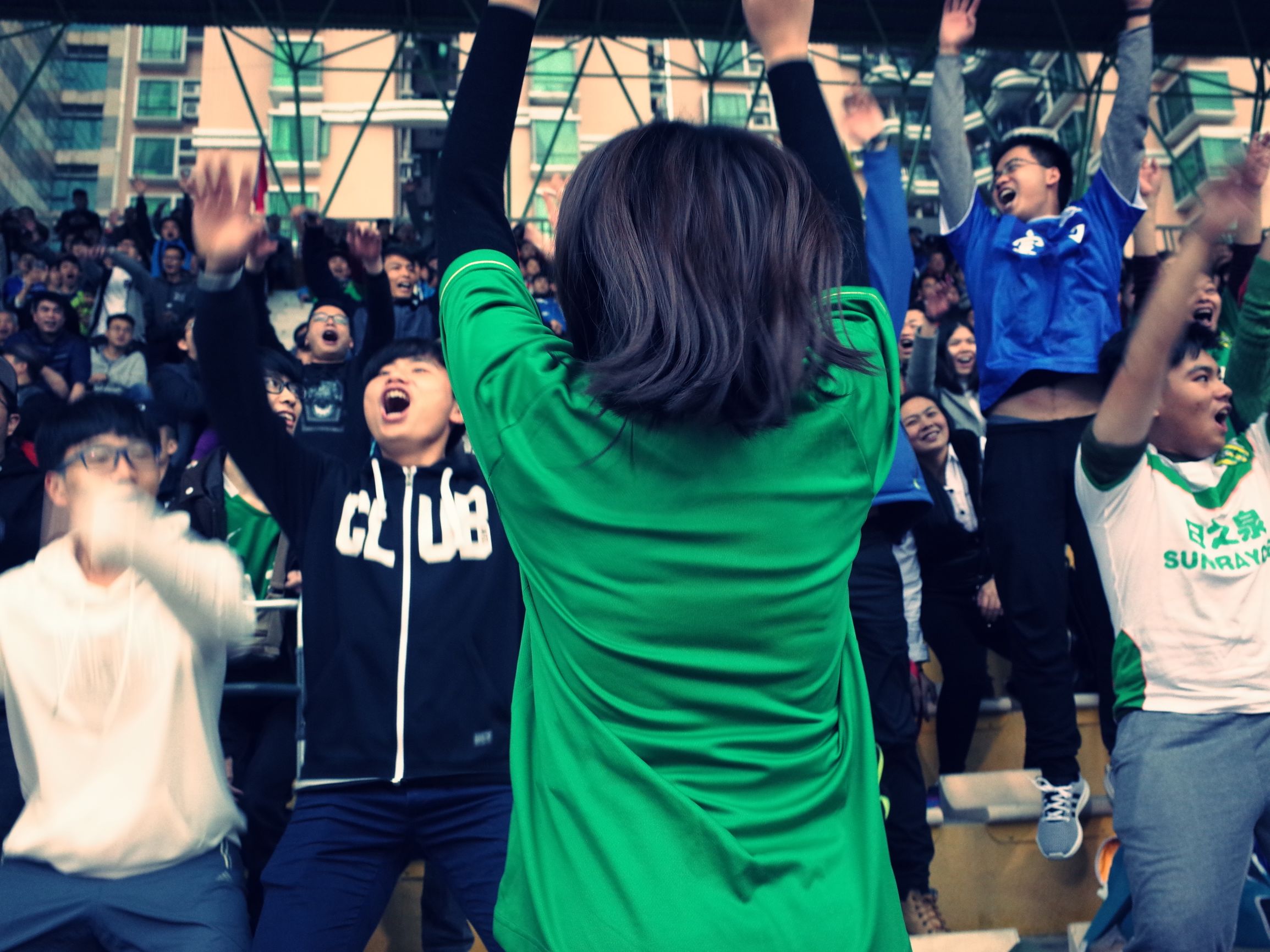 多少人痛饮这份悲凉中国足球俱乐部的更新换代我们只能接受!