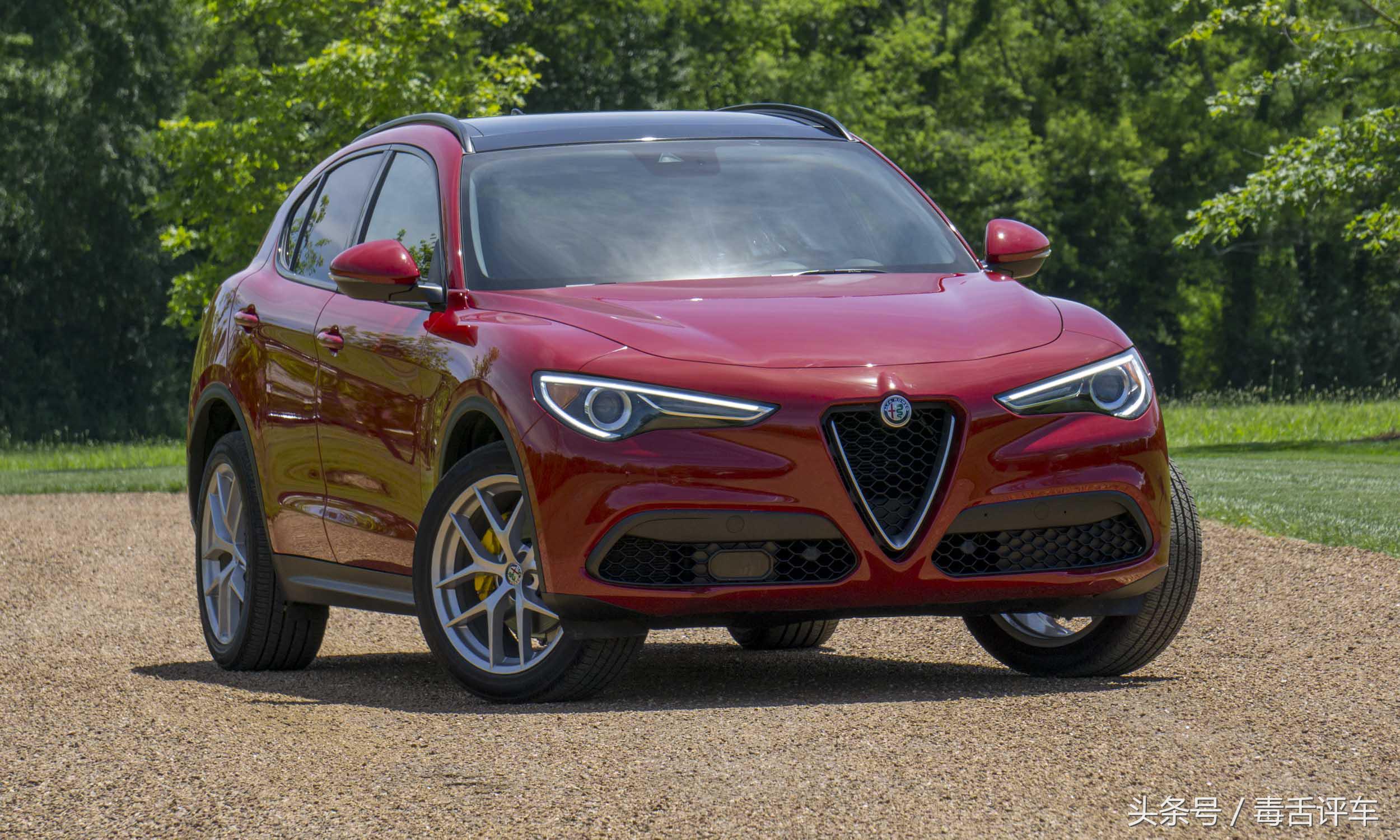 阿尔法罗密欧车stelvio品质,阿尔法罗密欧stelvio提车仪式