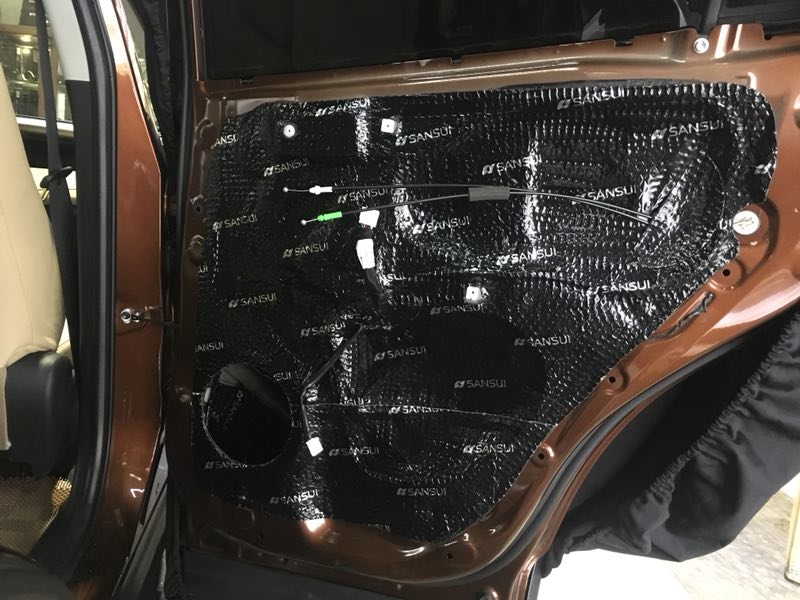 丰田rav4音响改装效果图,汕头星悦汽车音响改装隔音