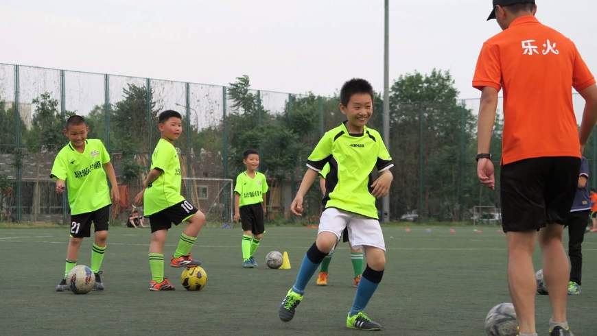 日本青训有感：中国足球发展的关键，培养有梦想的快乐足球很重要