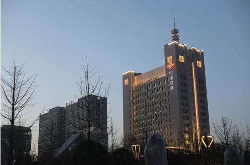 佳能6d2与佳能5d4哪个更好,佳能5dmarkii和6d有什么区别