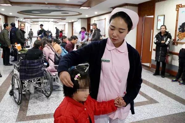 穆晓红教授直播,穆晓红脑瘫专家