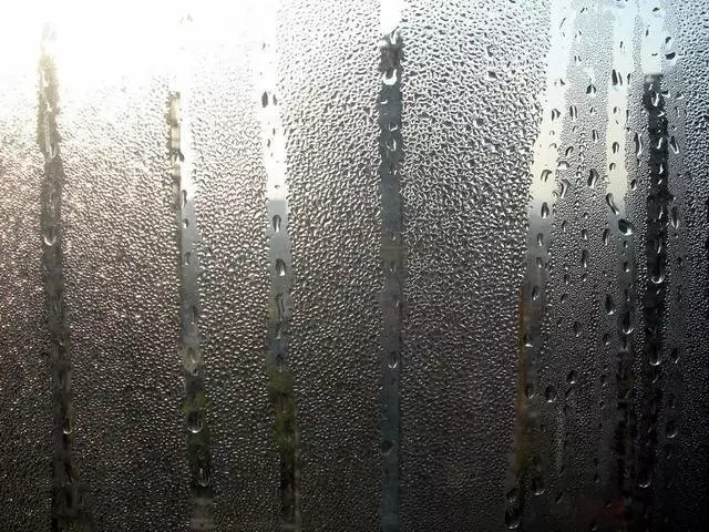 窗户玻璃内部起雾处理方法,双层玻璃窗户进水起雾解决图示