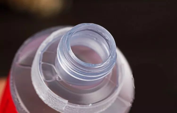 这些年令人惊艳的化妆品包装,日本大牌化妆品包装都好简单