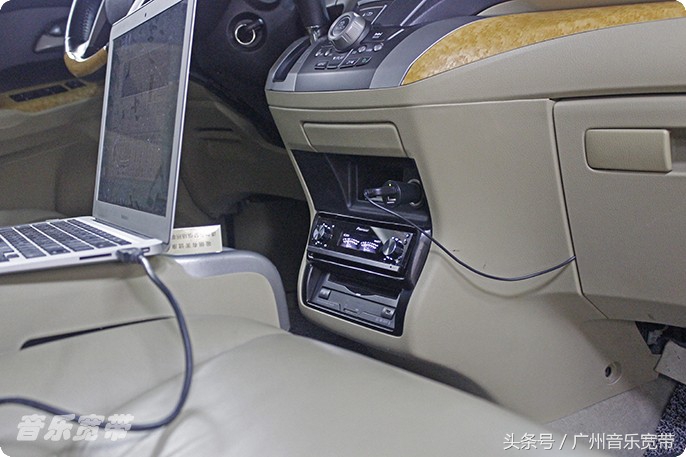 奥德赛混动音响箱体,本田奥德赛改装哈曼卡顿8寸喇叭