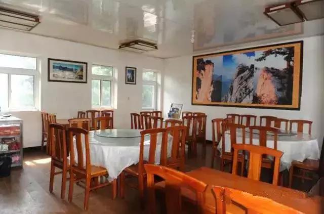 华山住宿山上过夜攻略,华山徒步上山住宿攻略