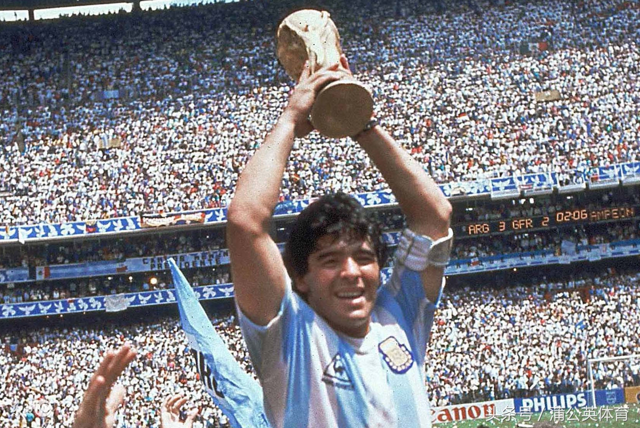 足球界退役现场视频,足球有哪些退役号码