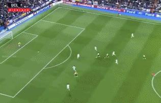 皮耶罗技术,托马斯穆勒皮萨罗