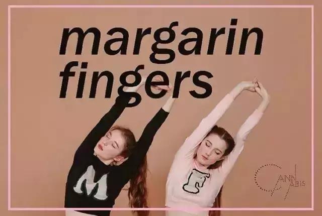 连年末派对都不知道怎么穿，你还指望脱单？