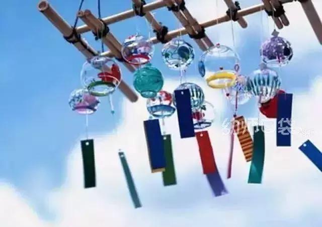 幼儿园废旧纸箱走廊环创吊饰双面,用废旧物品做关于冬天的手工吊饰