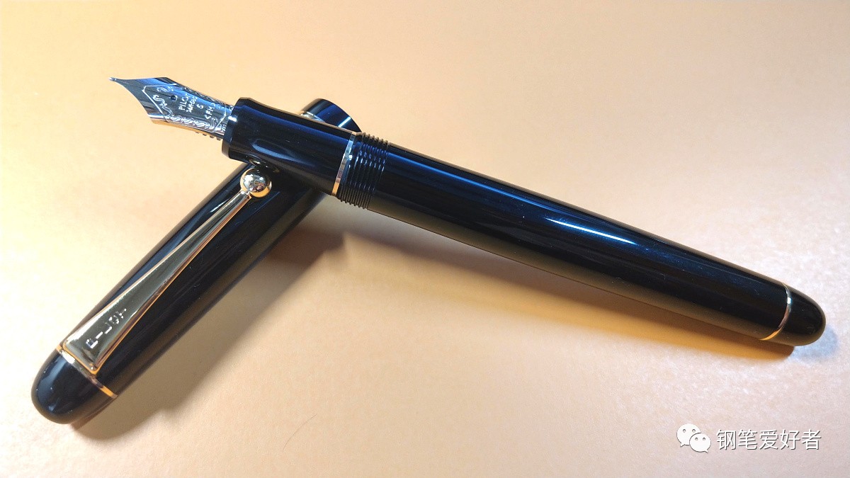 入门级钢笔金笔,百乐钢笔14k金尖585怎么样