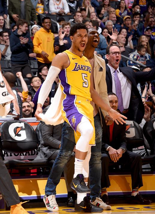 厉害了！没有鲍尔也能赢球？这帮年轻人总算是学会了打无球