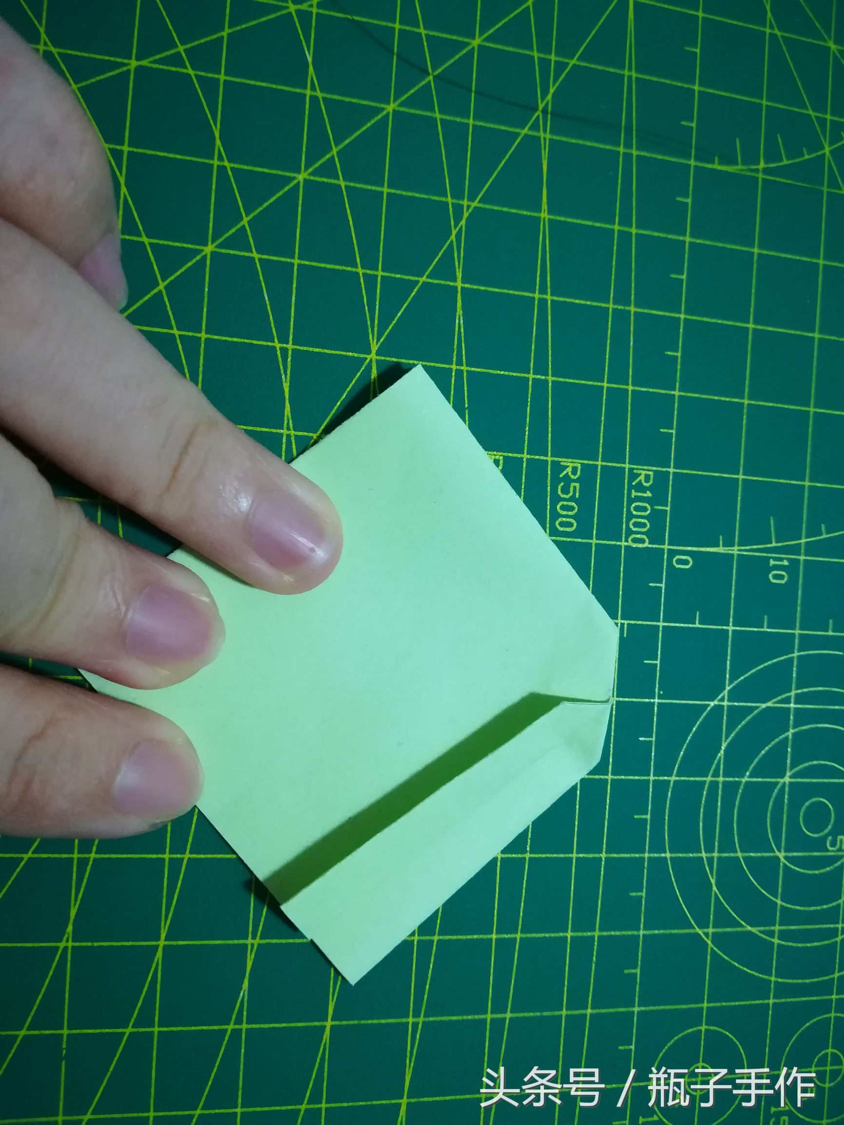 手工diy礼物折纸蝴蝶结,蝴蝶结折纸教程简单不用胶