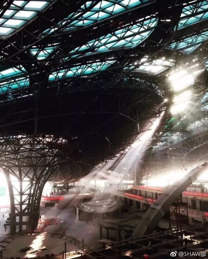北京大兴国际机场像外星建筑,北京新机场现在建成什么样了