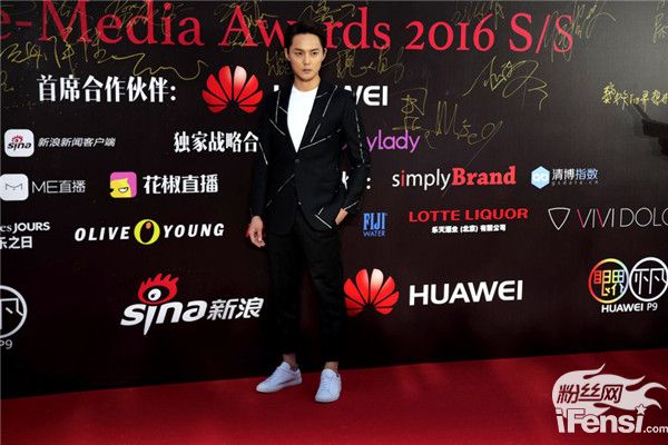 关晓彤江疏影魏大勋综艺节目,2019时尚盛典魏大勋