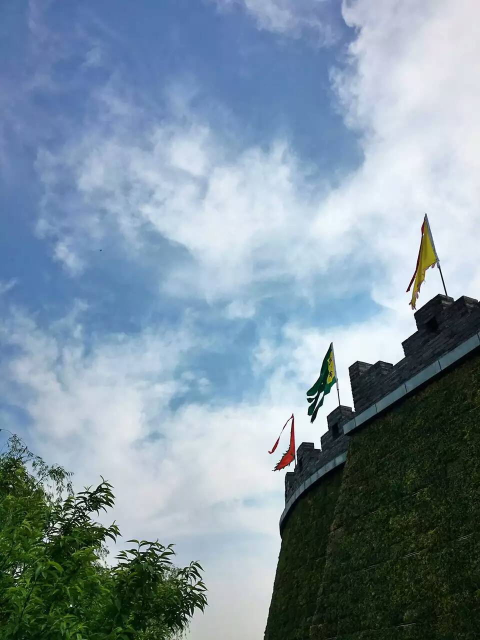 狂风过后蓝天白云天上飘,狂风过后晴空万里