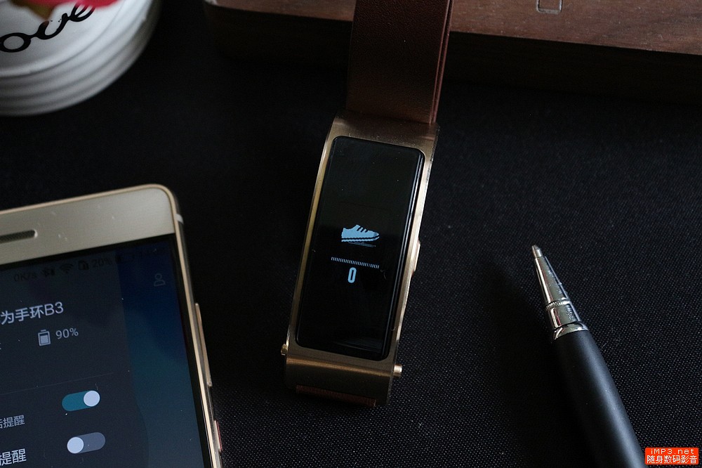 华为手环b3值得买吗,华为手环b3功能及价格