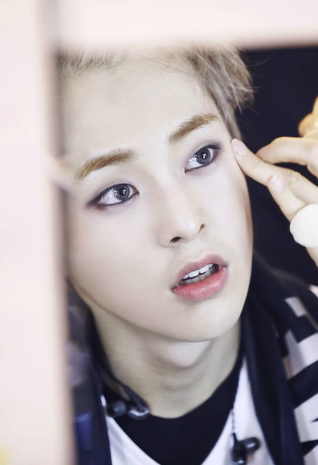 exo金珉锡直拍,exo金珉锡神仙动图