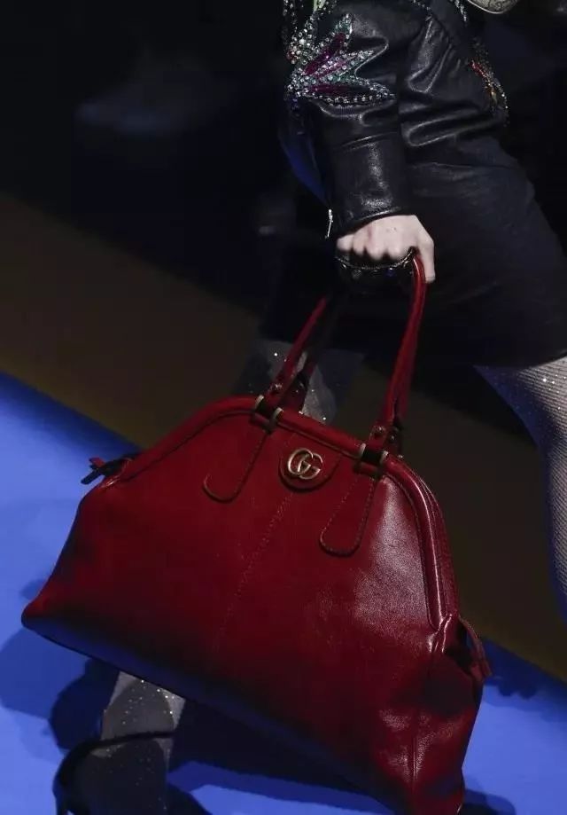 以设计的名义告诉你，2018你应该买这些包