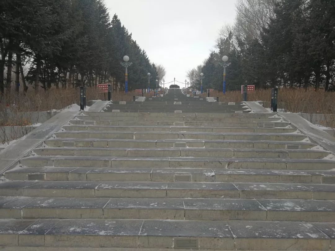 带你领略不一样的锡林浩特之美,锡林浩特的夜晚景色太美太漂亮