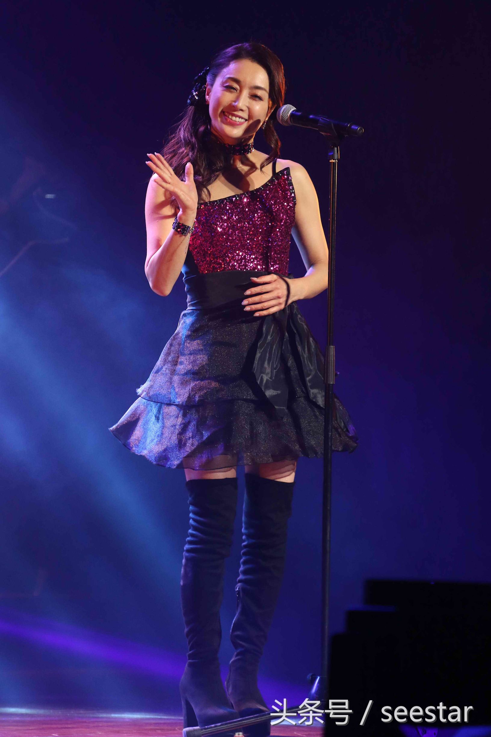 酒井法子复出唱歌,酒井法子现场视频