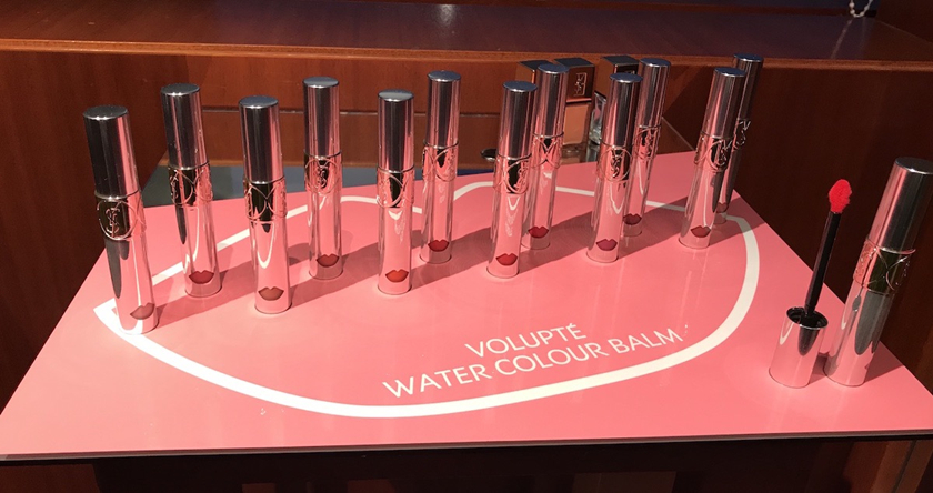 ysl鍦h癁闄愰噺鏄熻景绯诲垪鍙g孩,ysl鏄熻景鍙g孩52鍗冮浼婅壊