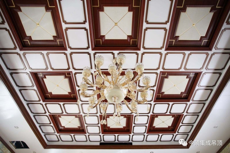 震撼！今顶超奢高端定制豪宅吊顶竣工！