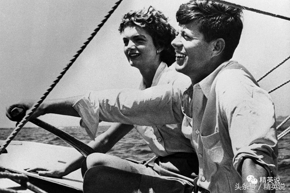 嫁给总统却目睹丈夫被杀，嫁给首富再度守寡，涅槃后的她更传奇