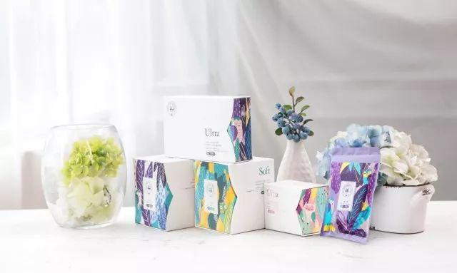 他用一片互联网卫生巾，捕获千万少女心