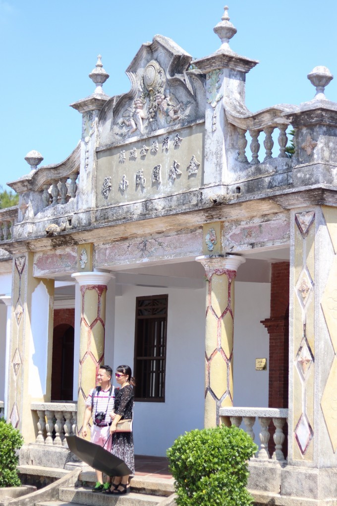 关上灯才意识到是黑夜,关上灯才知道它的魔力