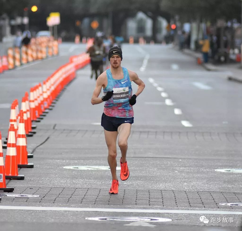 PB59:47和60:01！世界上半马最快的双胞胎