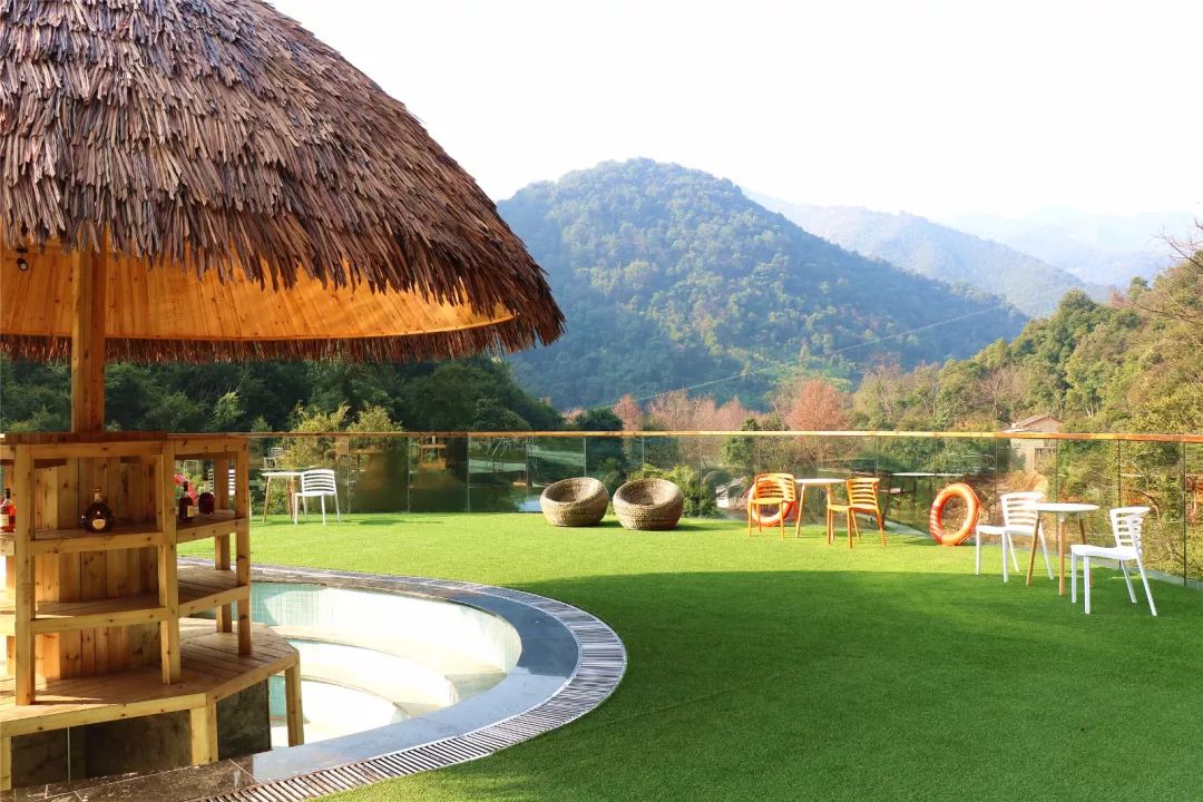 福利丨粤北越北，风景更美，邀你到丹霞灵溪过个红红火火东北年