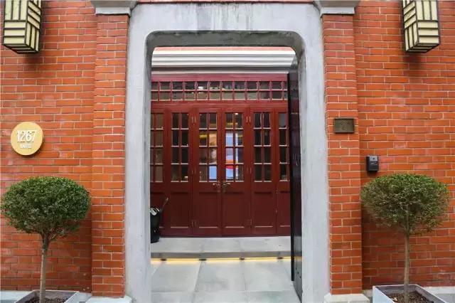 用一次性杯子喝咖啡喝出痰,用一次性杯子喝咖啡