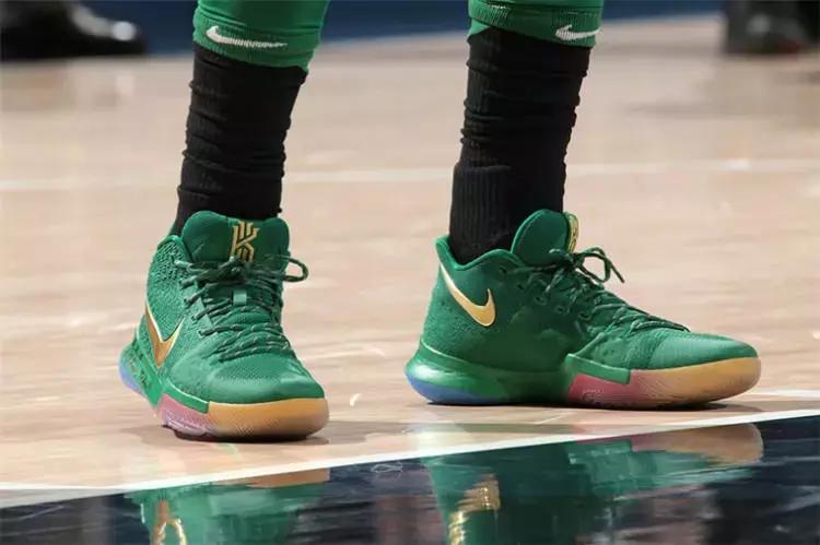 看欧文打球的反应,看到了欧文的影子