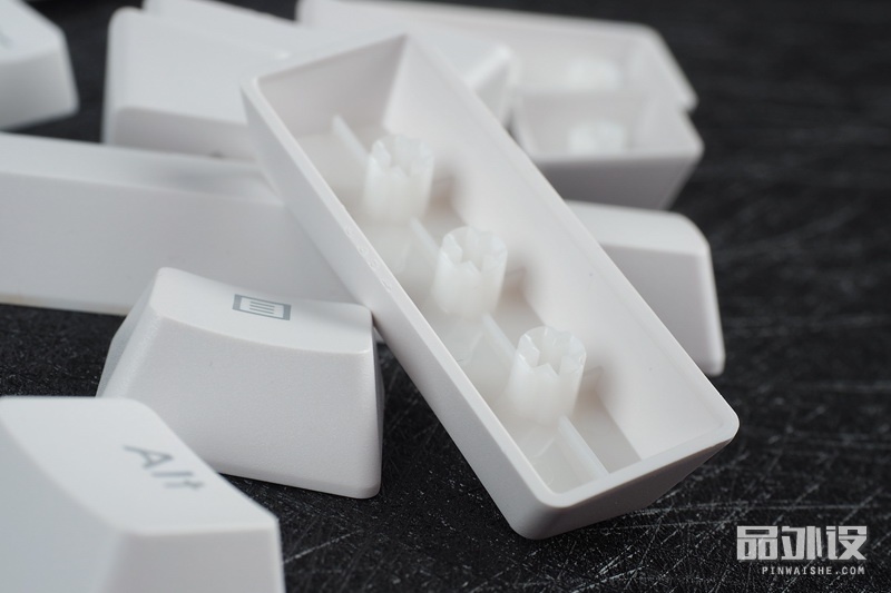 凯酷kc104rgb机械键盘多少钱,凯酷104黑轴机械键盘