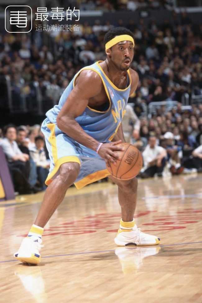回顾科比上脚战靴,传奇落幕科比