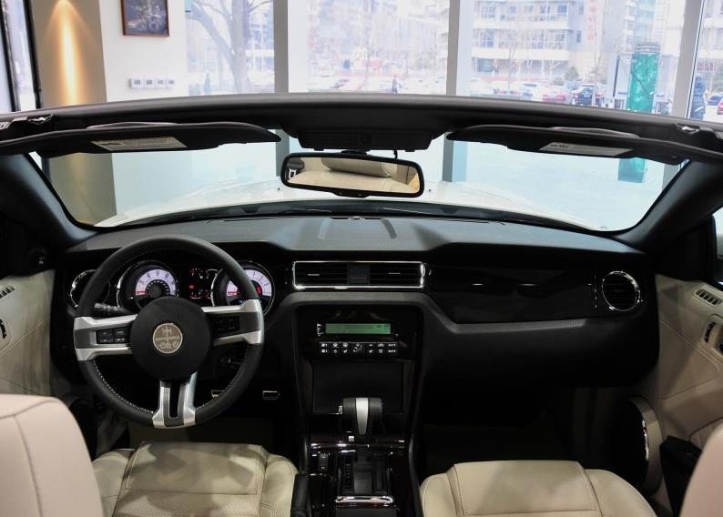 很少见的敞篷版劳斯莱斯太好看了,劳斯莱斯hyperion双座敞篷车