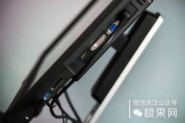 瓒呭ぇ灞忕數鑴戞樉绀哄櫒,瓒呭ぇ灞忔樉绀哄櫒